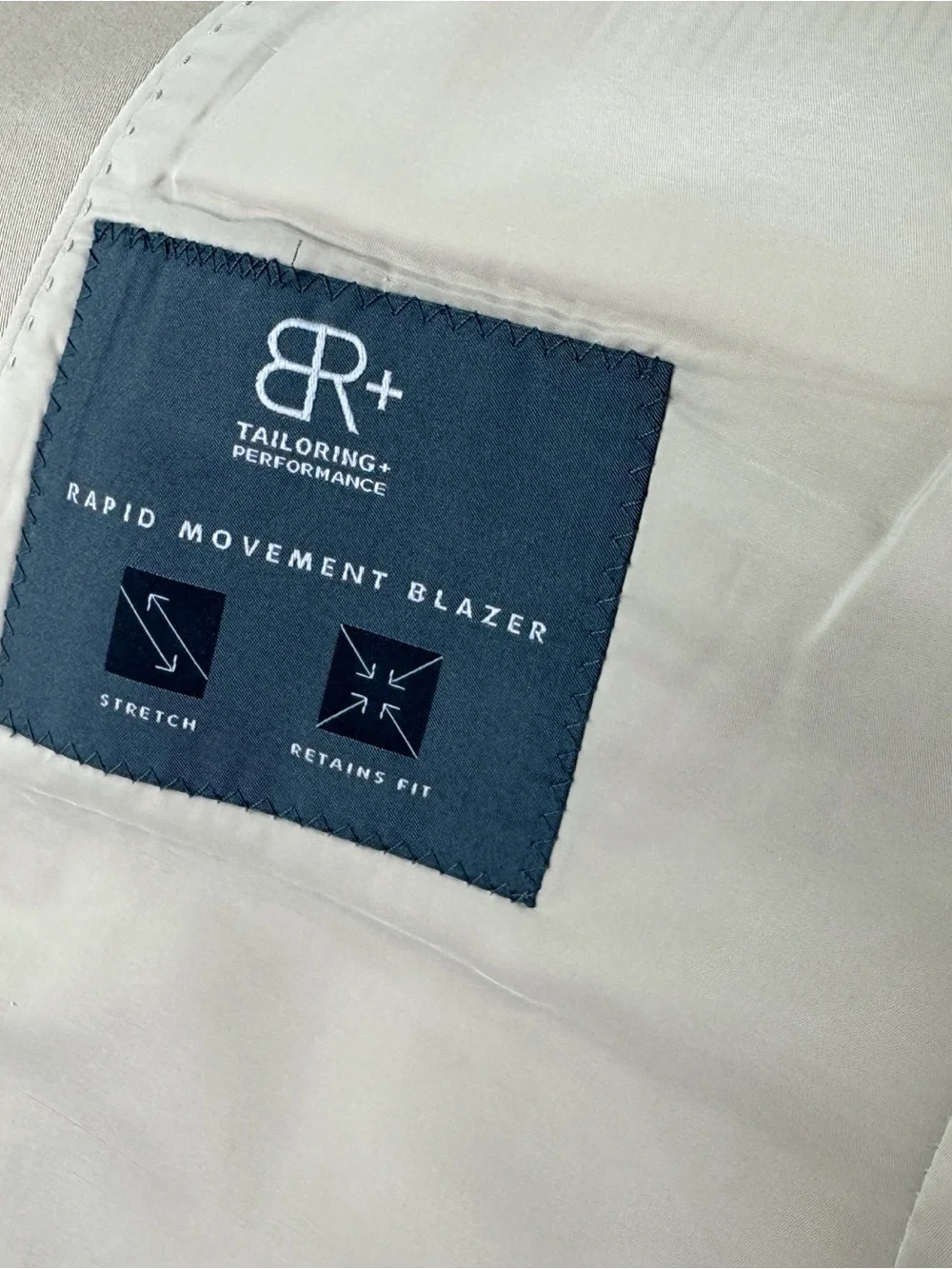 Banana Republic Men's‎ 44R Two-Button chino Sport Coat in tan slim fit stretch
